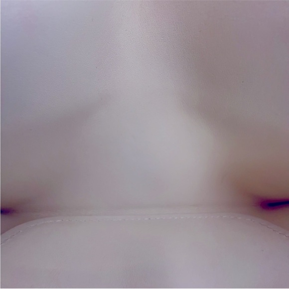 LOUIS VUITTON | Yellow Vernis Clutch - Picture 11 of 11